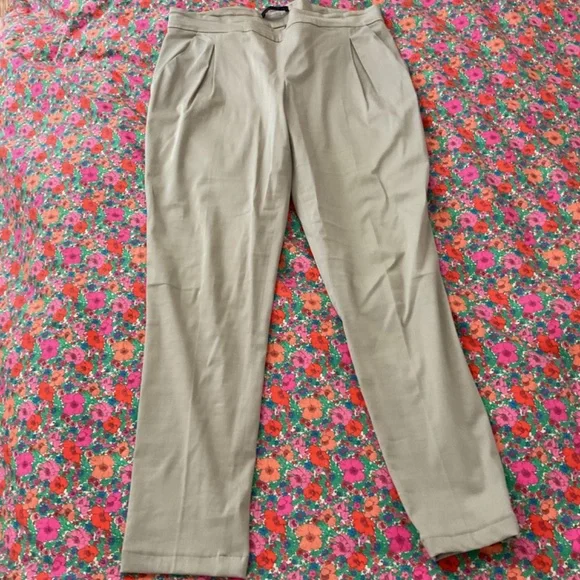 The Row Pull On Pants M - Picture 6 of 9